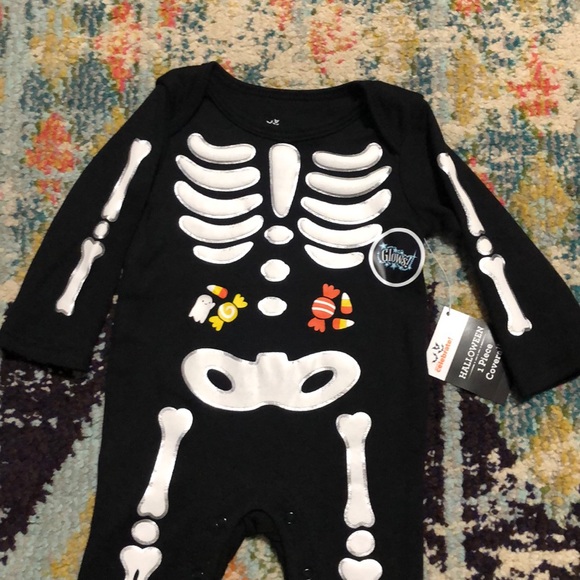 🧜🏼‍♀️3 for $15 item! 🧜🏼‍♀️ glow skeleton - Picture 2 of 2